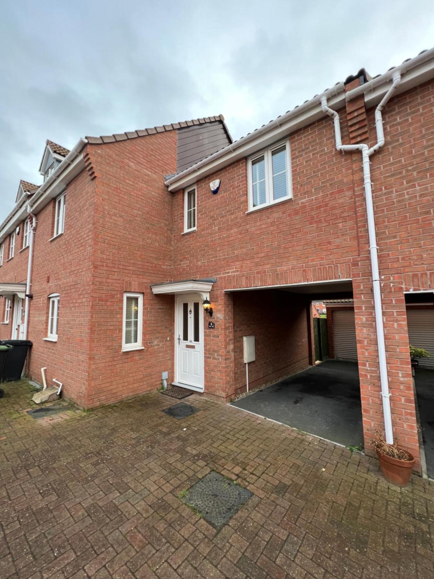 The Belfry 3 Bedrooms 2 Bathrooms Contractors & Family Higham Ferrers Exteriör bild